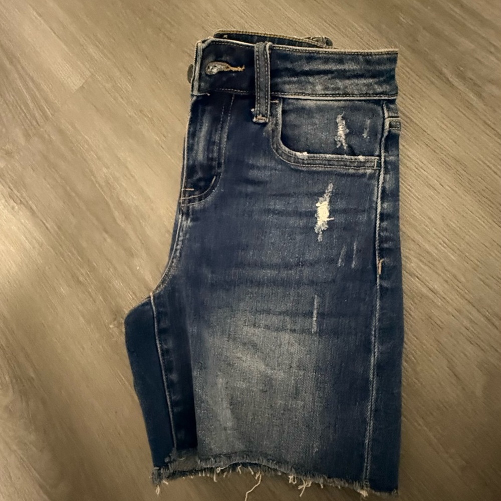 New VERVET LORETTA HIGH RISE MIDI
SHORTS - Picture 8 of 13